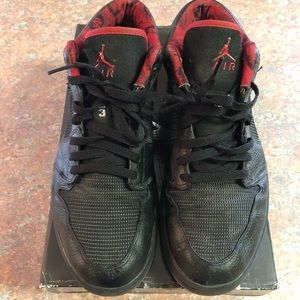 Jordan 1 Retro Low Men’s Size 11